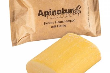 Frankfurt regionale Produkte: Festes Shampoo mit Honig | Apinatur

100g 5,50 € - CannaLeven CBD & Head Shop Neu-Isenburg
